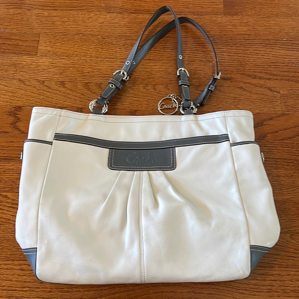Coach purse - cream